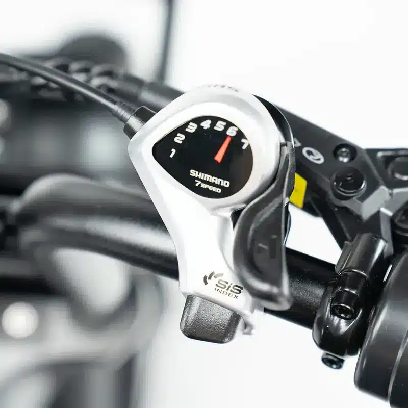 QM Wheels V20 Pro Elektrische Fatbike 250W | Straatlegaal & Rijklaar | Zwart - Afbeelding 9